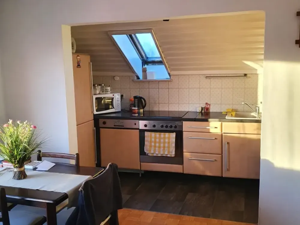 Home with 2 Rooms in Gilching, Limited to 2 Years