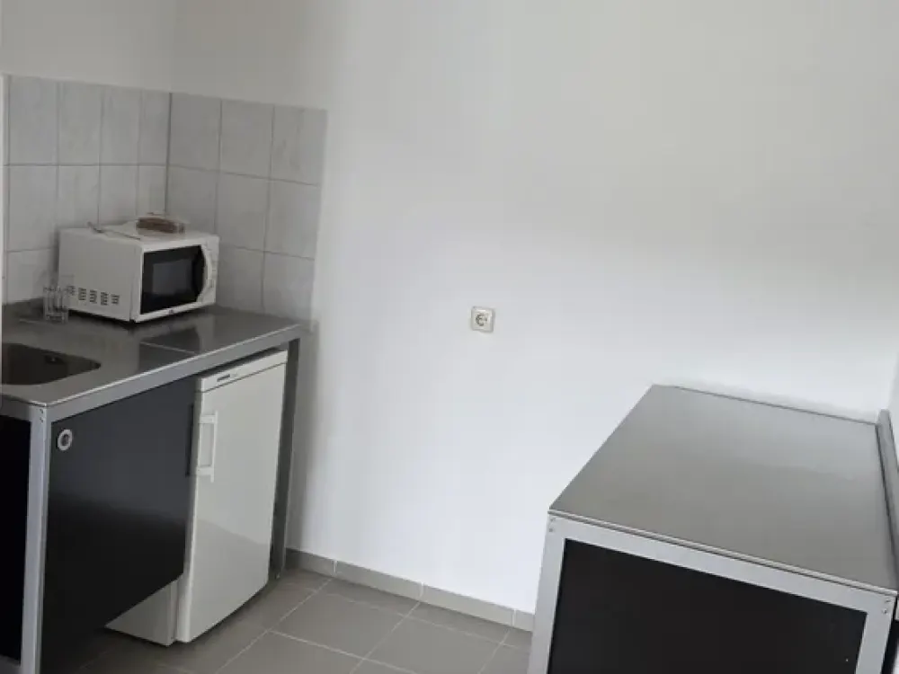Home with One Room in Untertürkheim