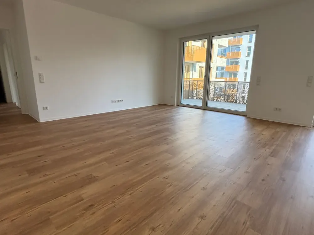 Available Immediately! 3-Room Apartment (Type 7 compact) with Balcony, Guest WC and Private Cellar