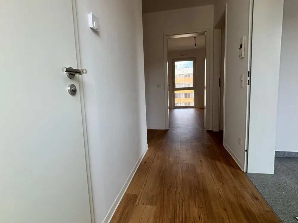 Available Immediately! 3-Room Apartment (Type 7 compact) with Balcony, Guest WC and Private Cellar