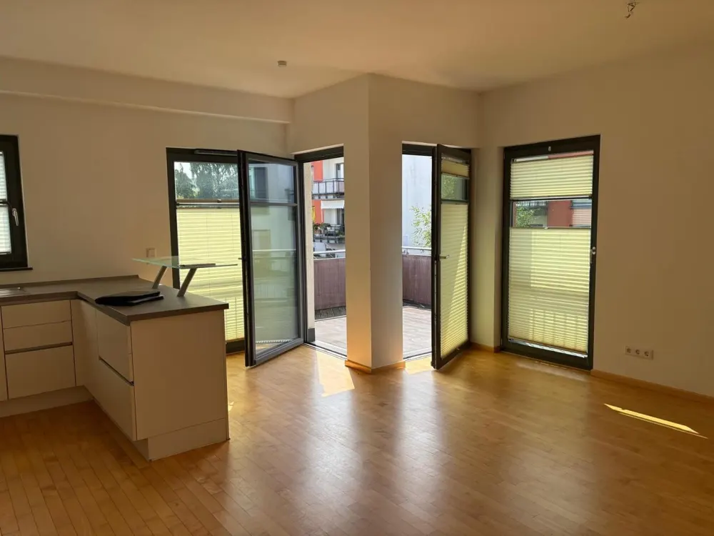 High-quality 3-room apartment in Rostock train station district