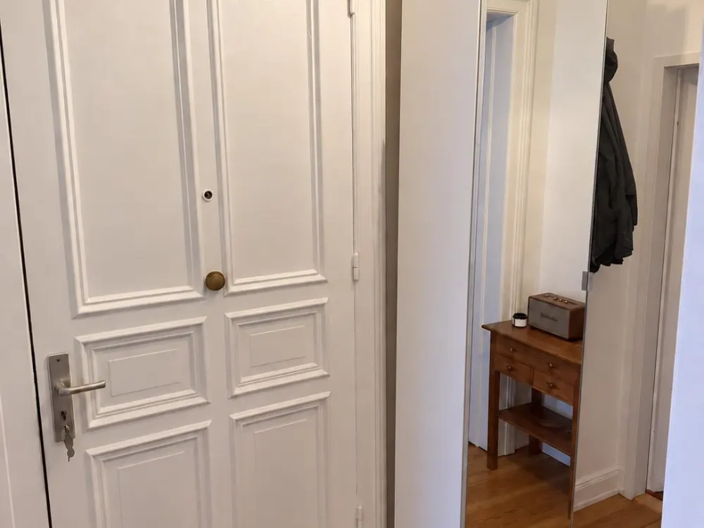 2-Room Apartment with Garden in Eimsbüttel Opposite Apartment in Altona