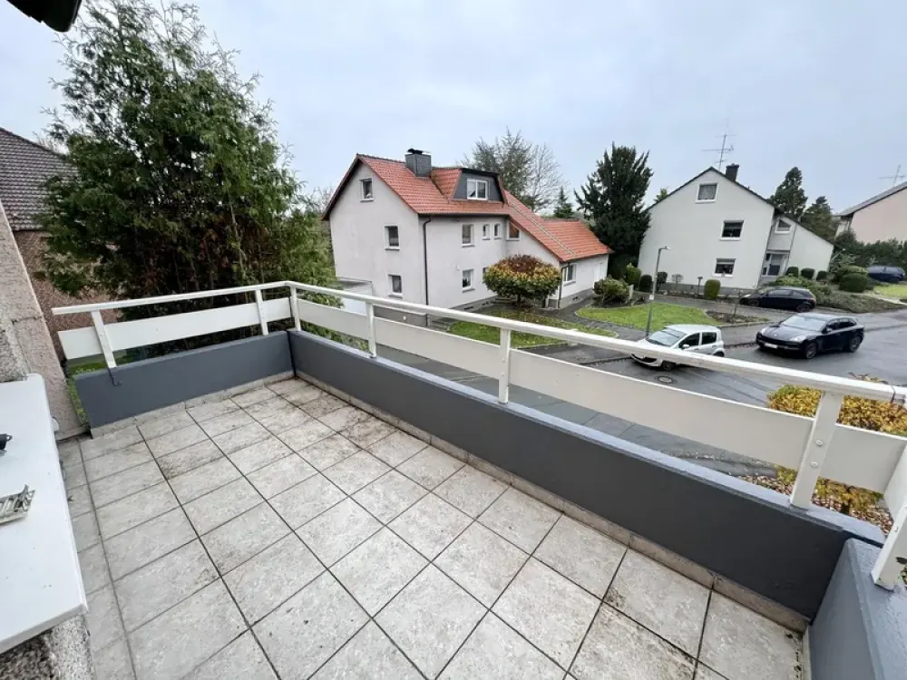 Modernised 2-room ground floor apartment (59m²) with balcony in Dortmund-Brechten