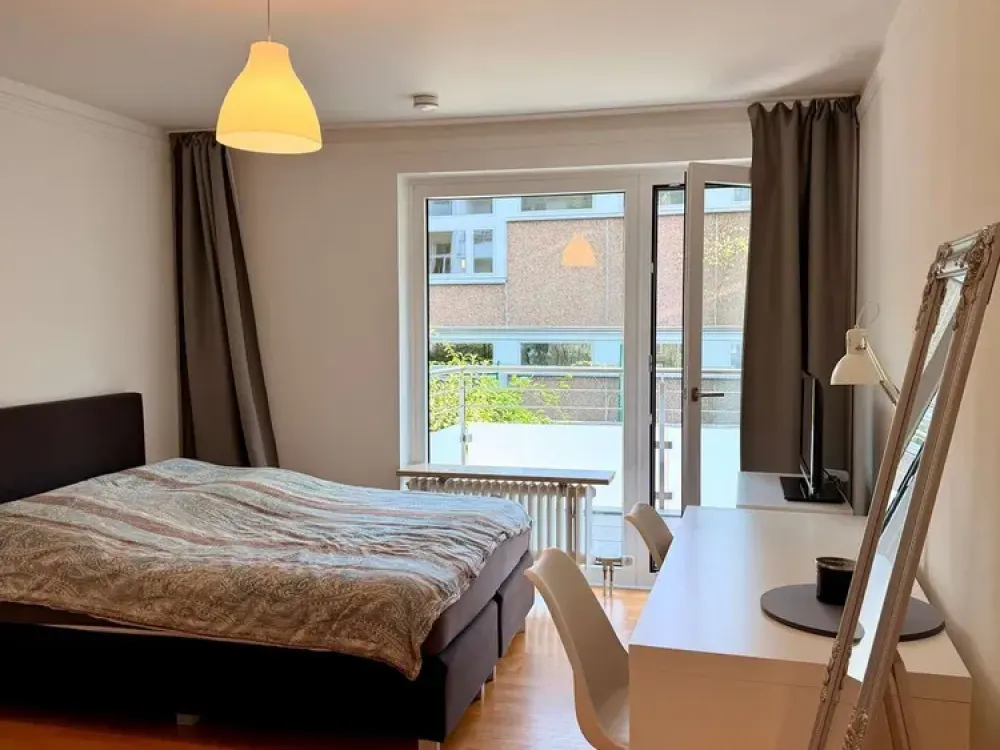 Attraktives Single-Apartment mit Balkon in begehrter Lage von Düsseldorf-Golzheim