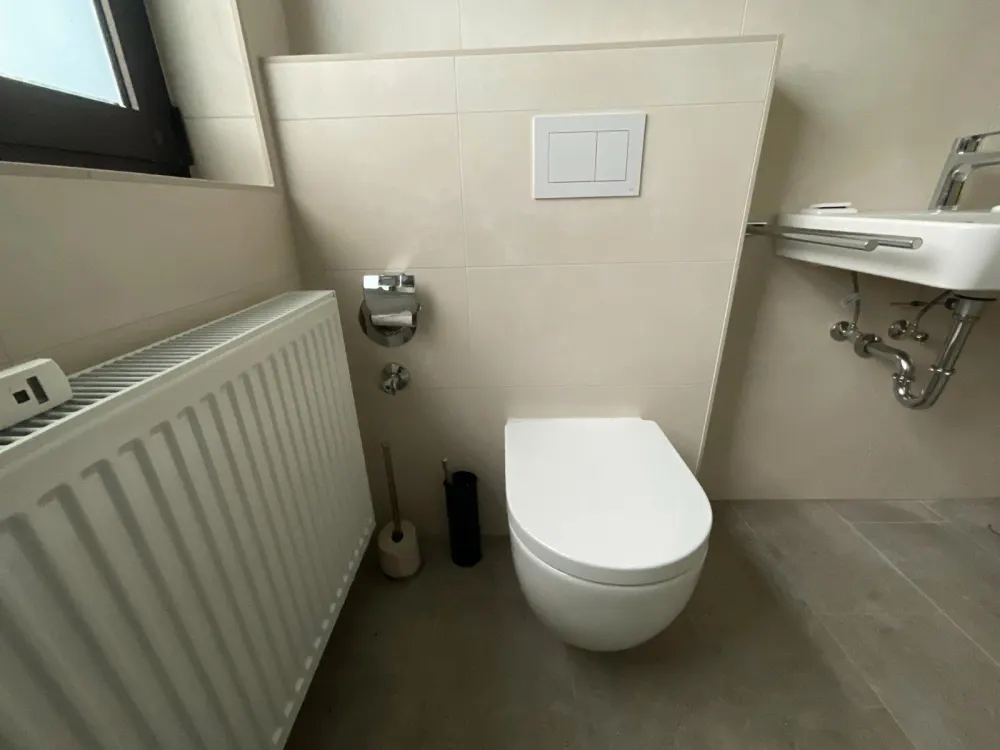 Riemekeviertel: Beautiful bright 4-room apartment, new bathroom