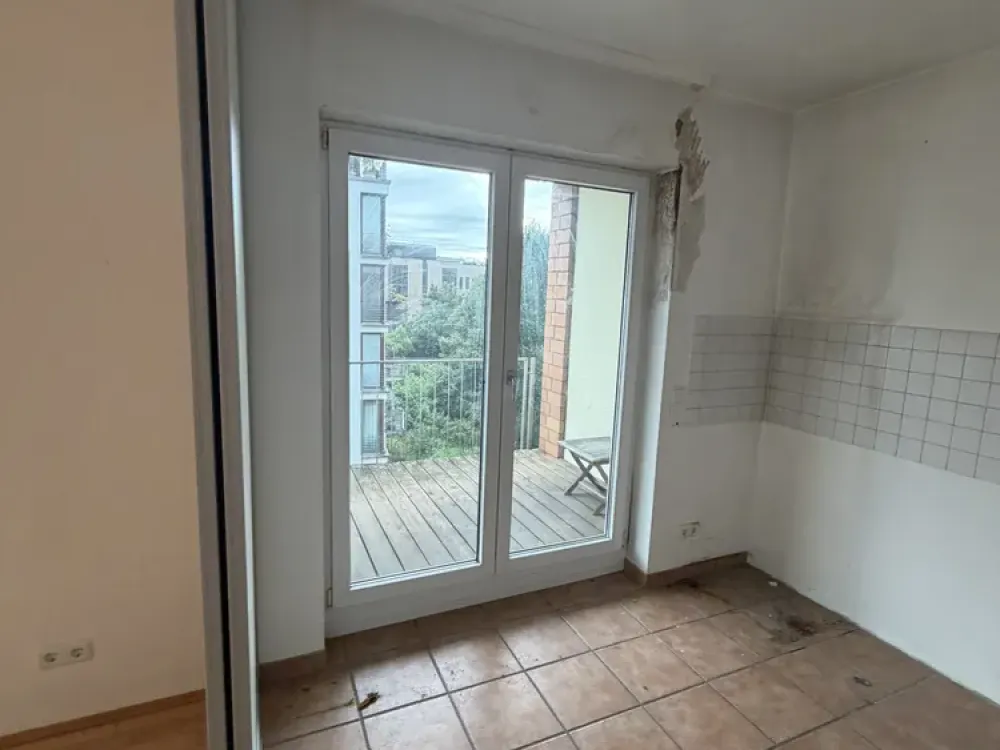 Commission-Free 2-Room Apartment in Düsseldorf Derendorf Renovated