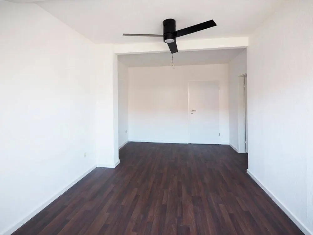 Bright Four-Room Attic Apartment in St.Johann!