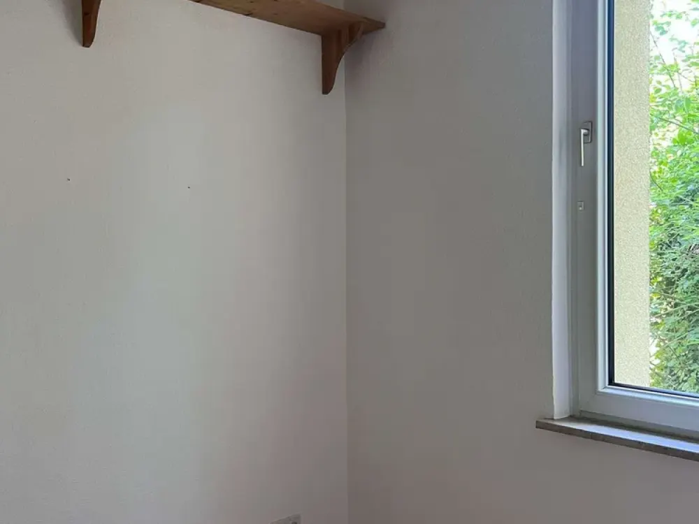 شقة أنيقة في مبنى قديم بسحر وتصميم واسع