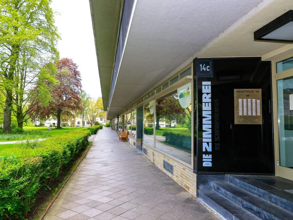 Your Summer in Hamburg: Modern All-Inclusive Apartment: Fully Furnished | Large Bude