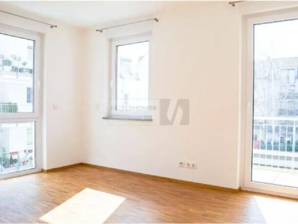 PENTHOUSE 3 1/2 rooms, for high demands, modern, many extras, top-quality fitted kitchen, real wood parquet, underfloor heating, underground parking, central location, rental from private owner!