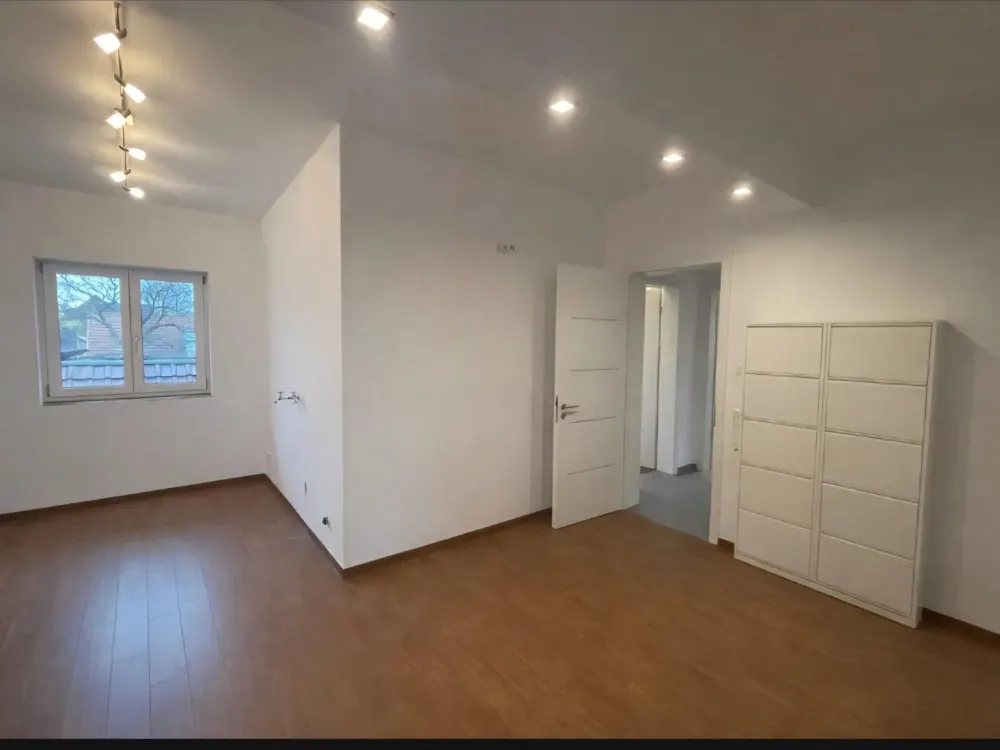 Exclusive 3.5 Room Apartment - 130sqm - Looking for a New Tenant
