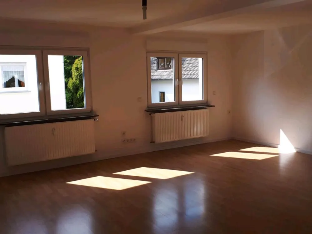 4-room apartment with kitchen and bathroom in Riegelsberg