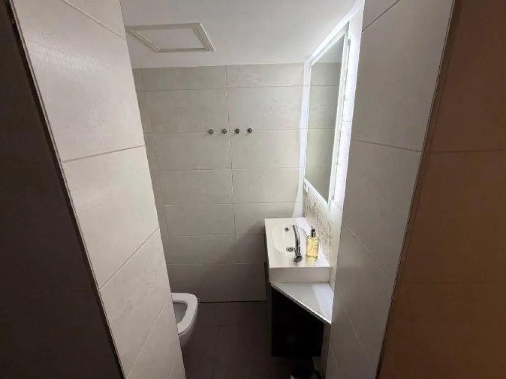 Furnished 2-Room Apartment with Separate Kitchen