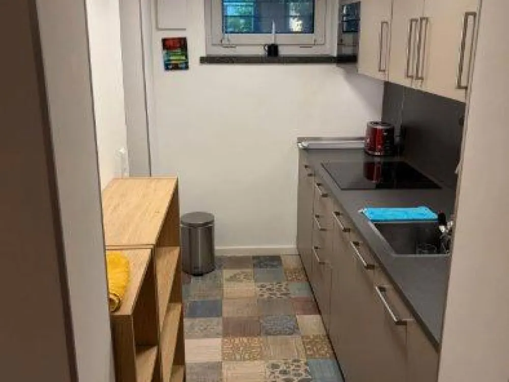 Furnished 2-Room Apartment with Separate Kitchen