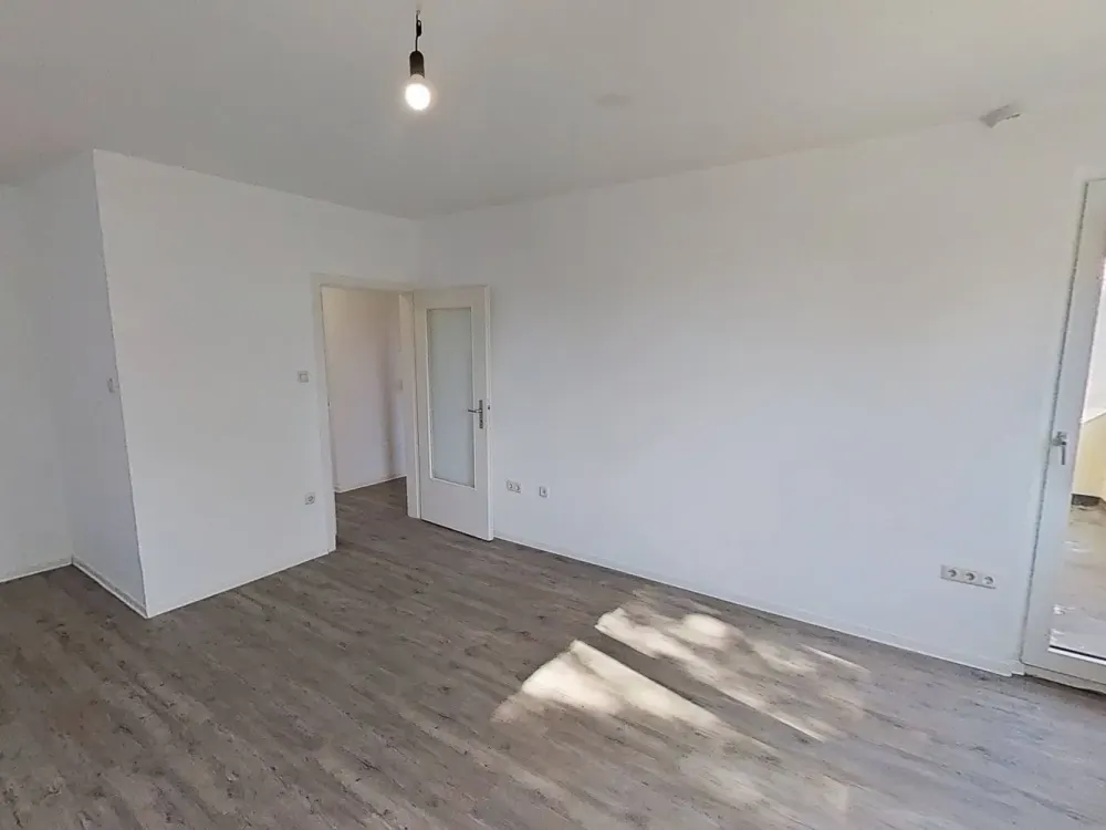 Modern 3-Room Apartment with LOGGIA and Daylight Bathroom