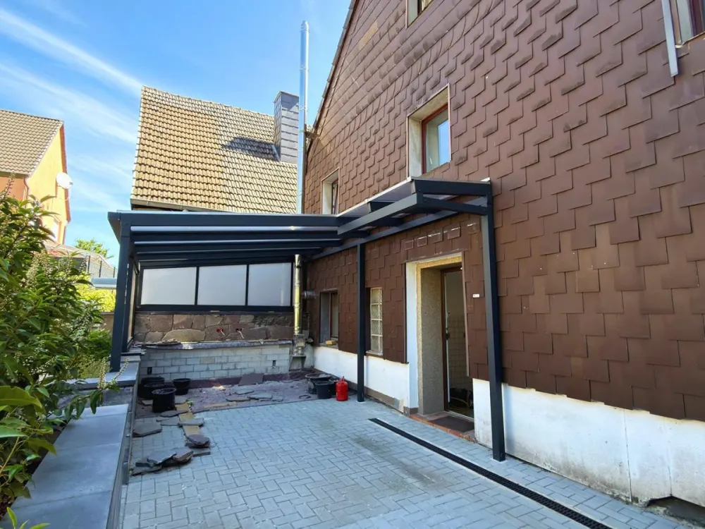 Living with Character: 2-Room Ground Floor Apartment in Schwerte