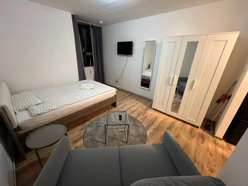 Vollmöblierte Wohnung in Saarbrücken Innenstadt