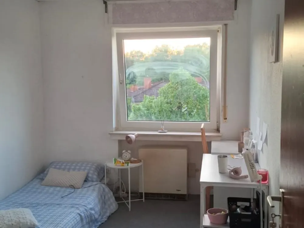 Temporary Sublet - Just for girls_no contract for the moment_furnished room in women's shared flat (from December 1, 2026, until the end of March 2027)