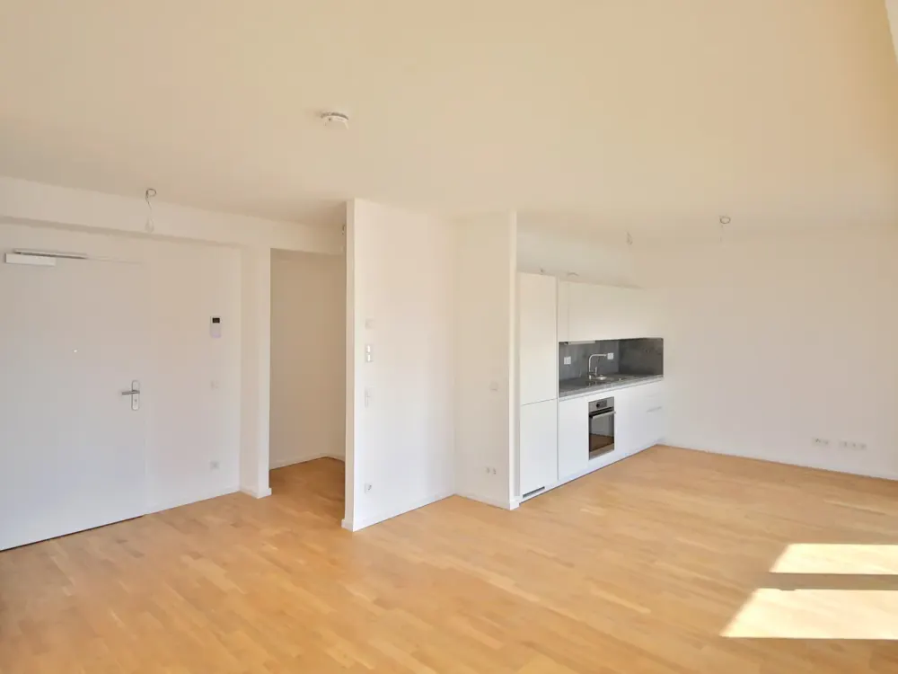 New Construction First Occupancy: 2-Room Apartment with Sunny Balcony