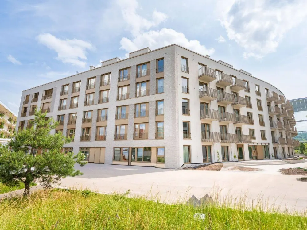 Top-modern and Fully Furnished Studio Apartment