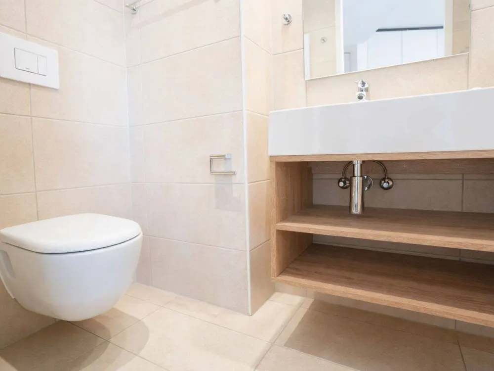 Top-modern and Fully Furnished Studio Apartment