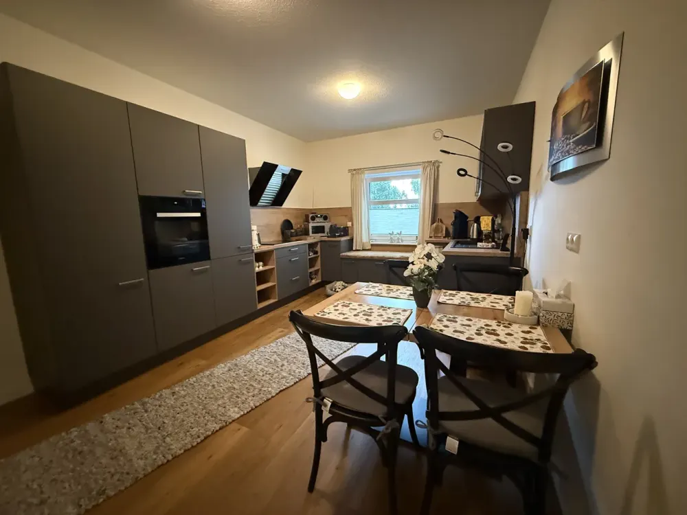 3-Zimmer-Wohnung mit Terrasse und EBK