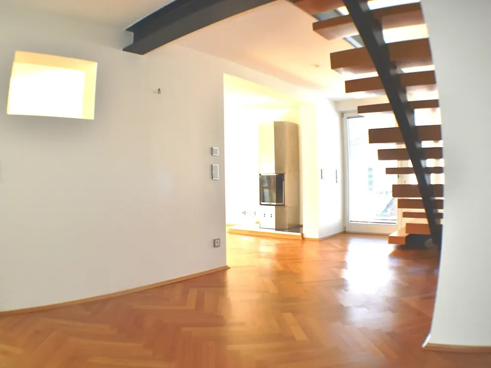 Luxurious Designer 3.5-Room Apartment in München-Obermenzing - Commission-Free from the Landlord
