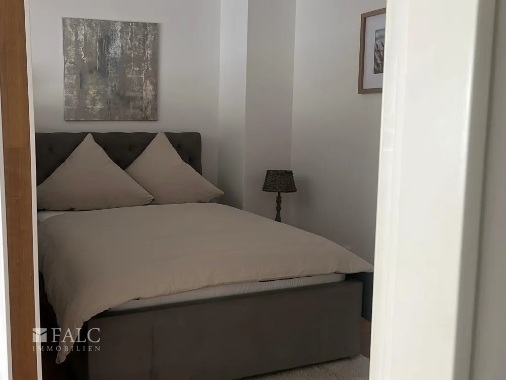 Exclusive Temporary Living, High-Quality Fully Renovated 1-Room Apartment with Full Equipment