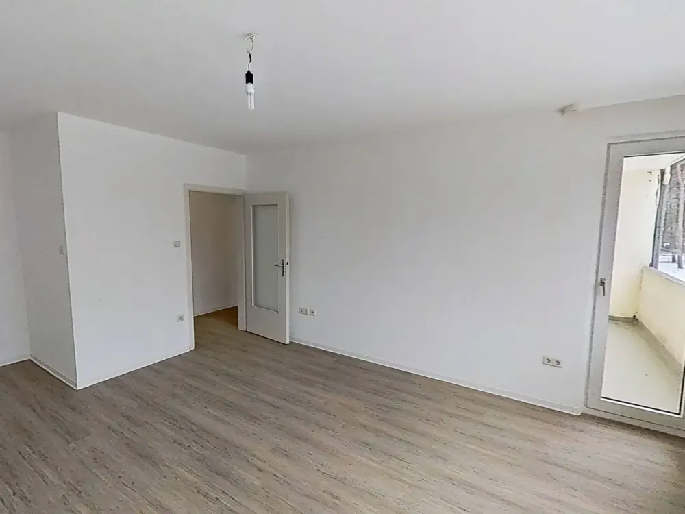 **1 KALTMIETERLASS ALS EINZUGSGESCHENK**Gemütliche 3-Zimmer-Wohnung mit BALKON und TAGESLICHTBAD