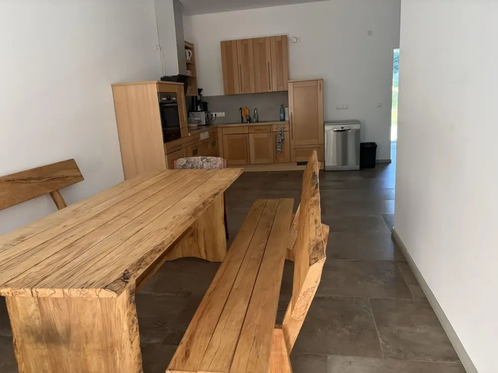 4-Room Apartment in Lieblingshof - Semi-Detached House