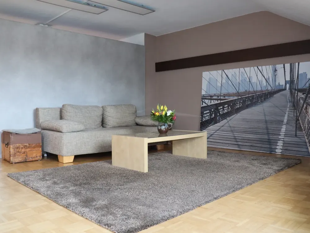 Stylishly Renovated: 1-Room Attic Apartment in Hannover