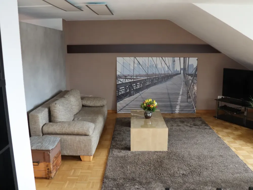 Stylishly Renovated: 1-Room Attic Apartment in Hannover