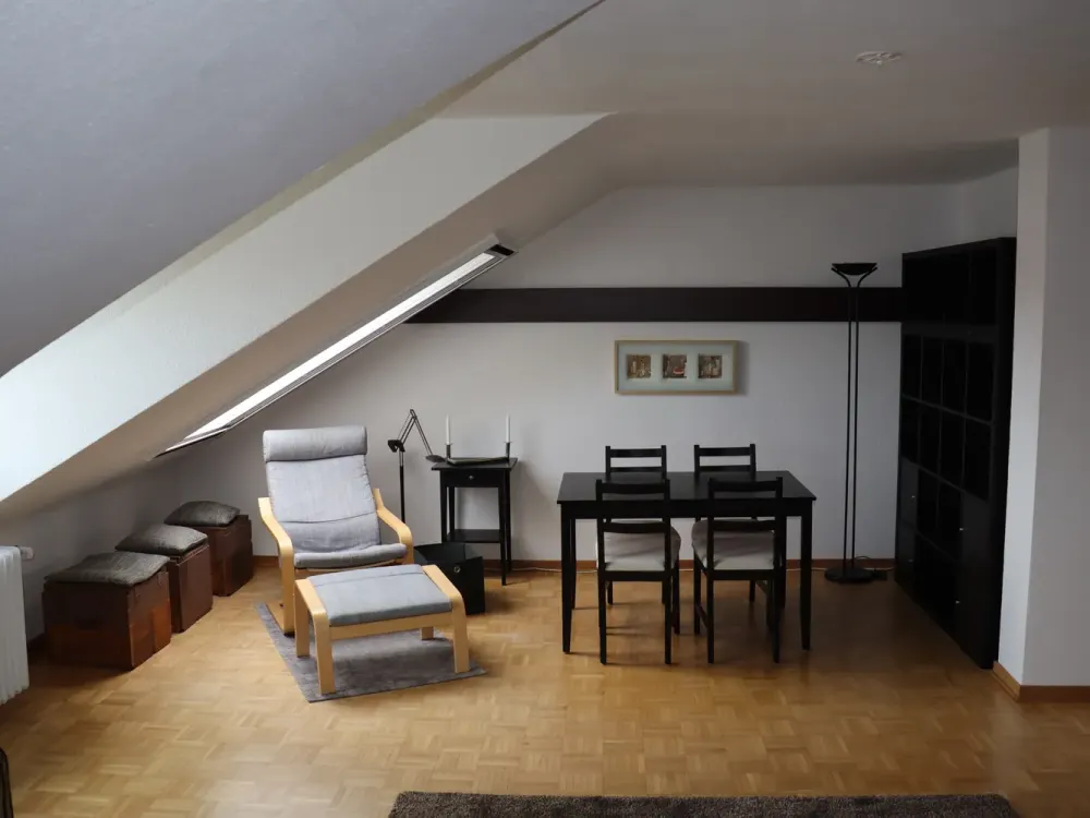 Stylishly Renovated: 1-Room Attic Apartment in Hannover