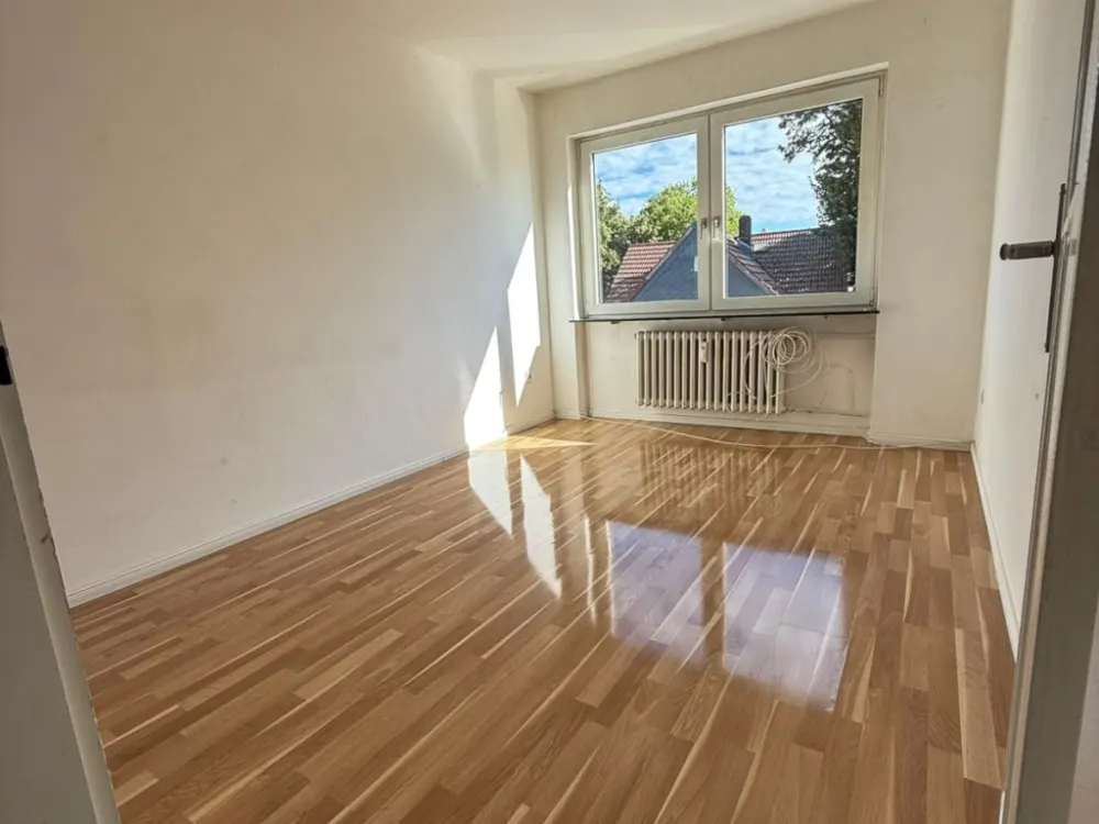 Shared Apartment Room (All-Inclusive, Electricity, Heating, Water & Internet)