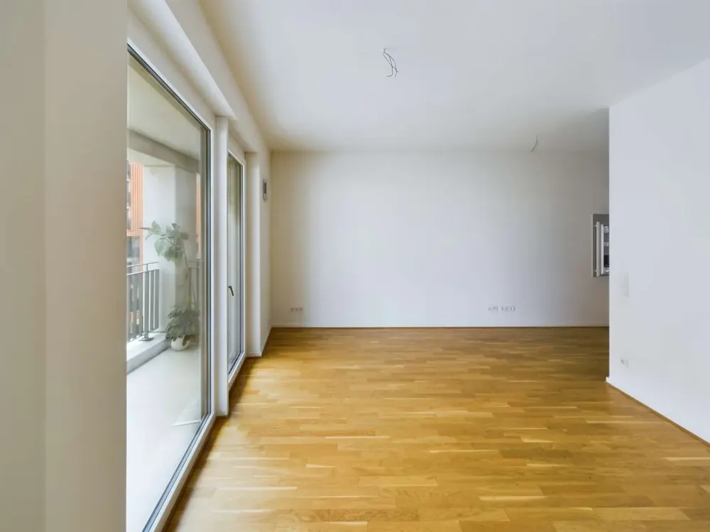 For Singles + Couples: Modern 2-Room Apartment with Open Kitchen + Balcony in Popular Location | MaryAnn