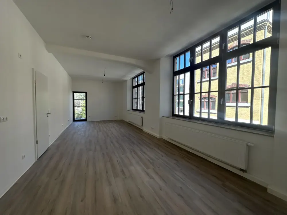 Central & Stylish, 3-Room Apartment with Balcony in Renovated Old Building | Optional with Fitted Kitchen