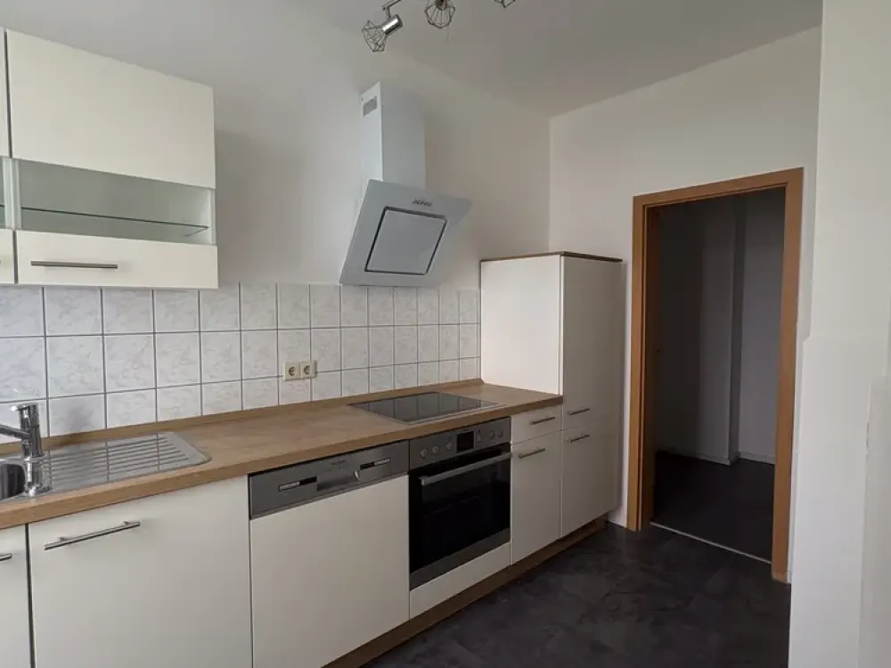 Gemütlich 1,5-Raum-Wohnung in ruhigem Hinterhaus mit Einbauküche!
