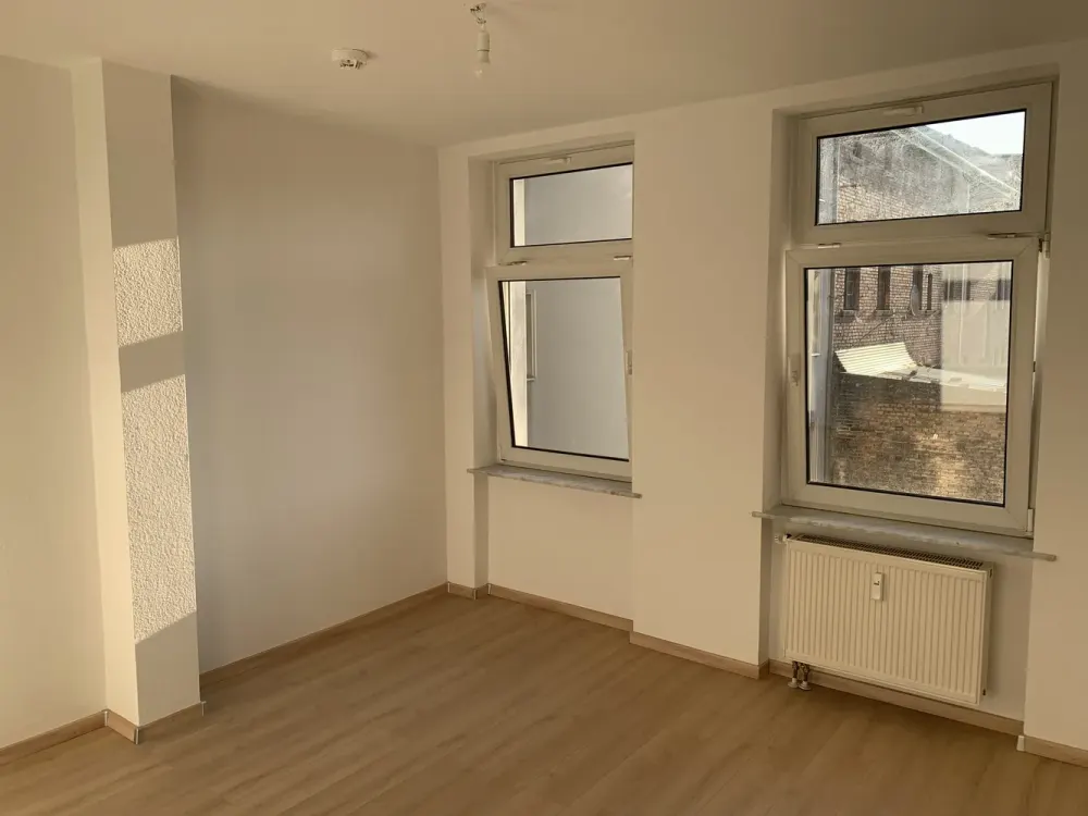Stylish Living in Erfurt: 2-Room Apartment in Johannesvorstadt