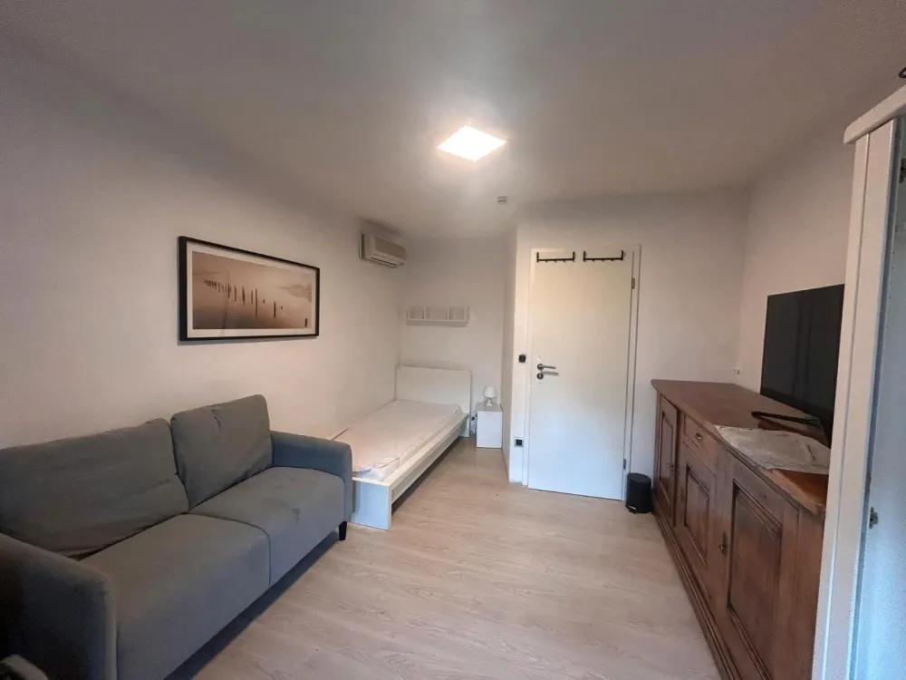 Cozy shared flat room in a communal house