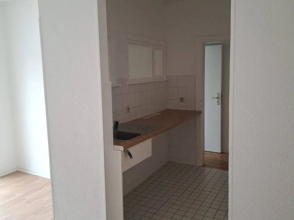 Sbr.-City * 3-room apartment with kitchen and bathroom * top renovated * balcony