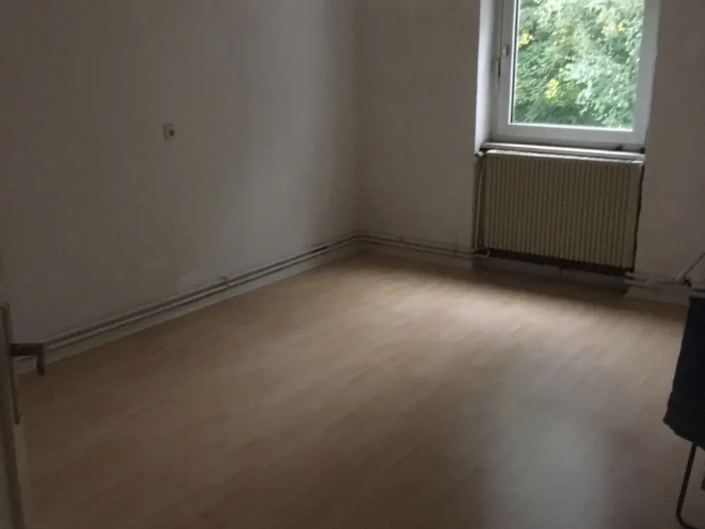 18m2 Room - 3-Person Shared Apartment