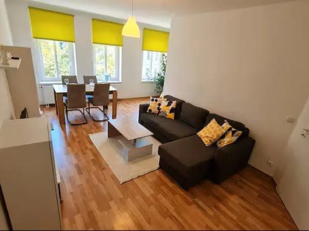 Furnished Apartment in Leipzig, Quiet Location, Centrally Connected