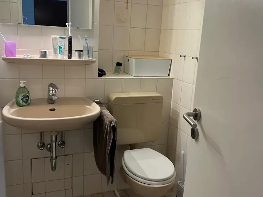 Bright 3-Room Apartment with Balcony in Kuhlenkampfallee, 72 m²