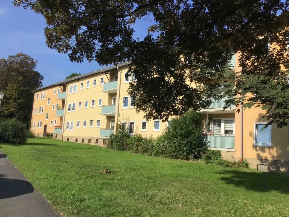 Pretty 3-Room Apartment on the 1st Floor