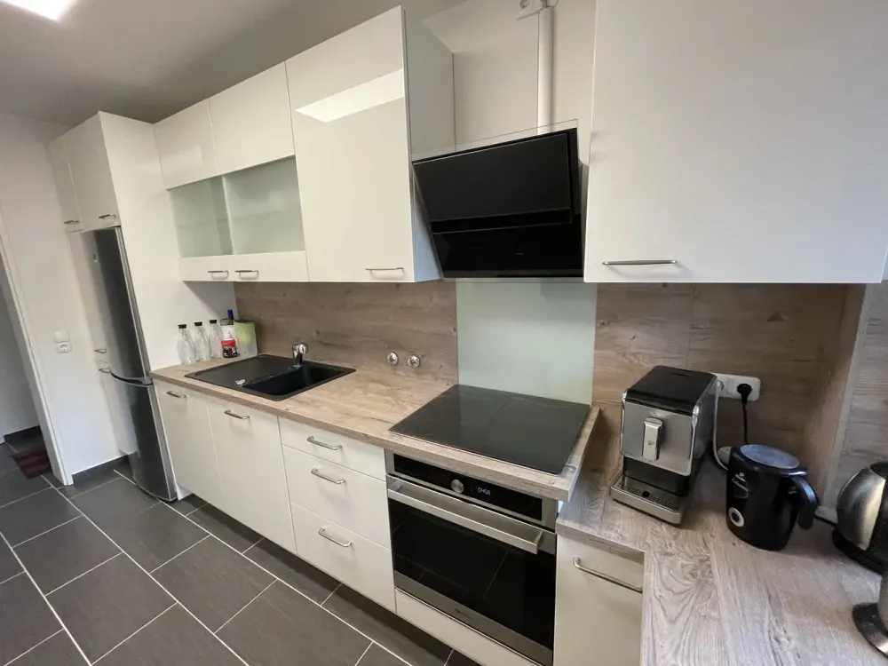 2-Room Comfort Apartment, Swimming Pool/Sauna, No Brokerage Fee!
