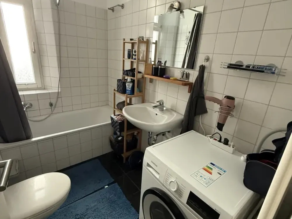 Frankfurt-Bockenheim: Beautiful 2-Room Apartment in a Central Location
