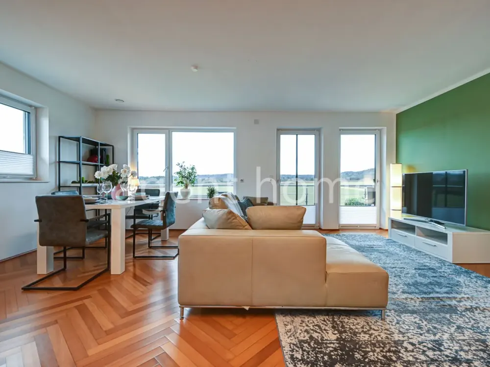 FURNISHED - BRIGHT AND QUIET - Beautiful Apartment with Balcony