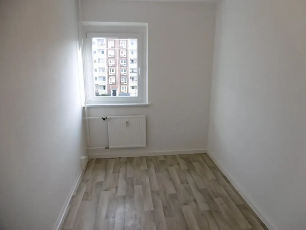 Beautiful 4-Room Apartment in Rostock - Dierkow