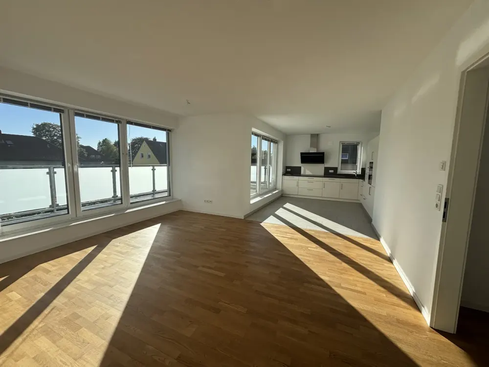 Stylish 3-Room Apartment with Balcony