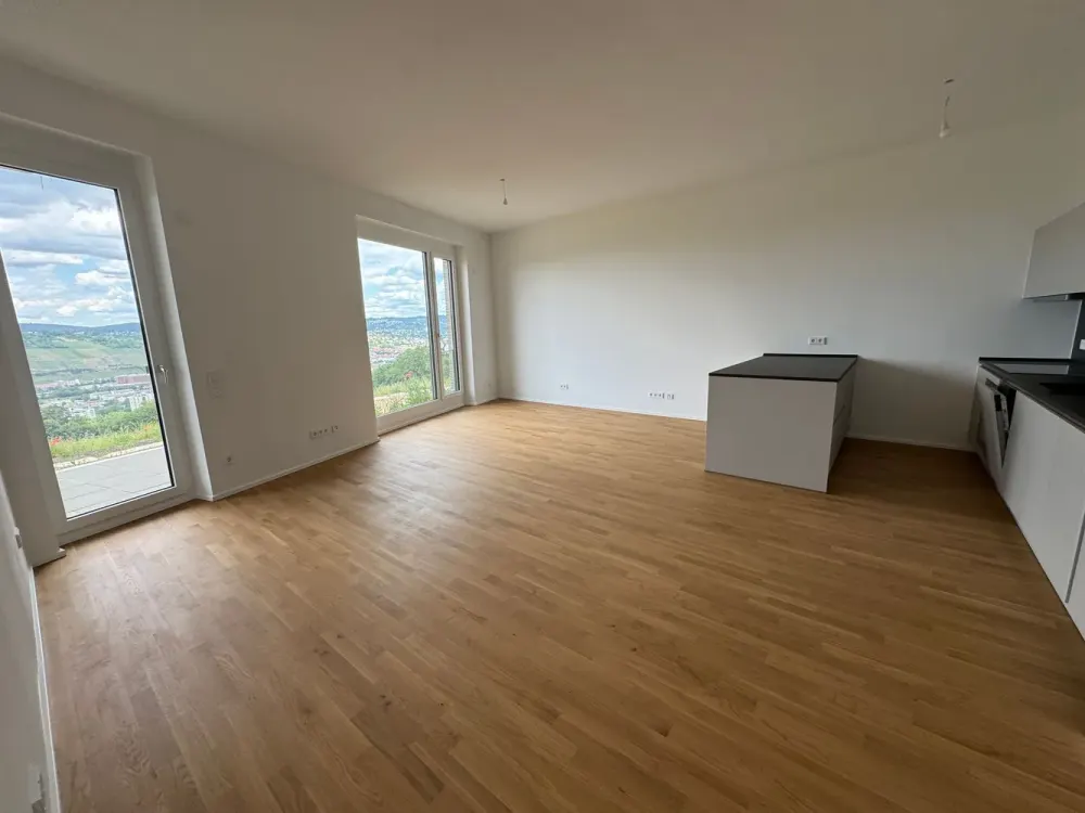 Elegante 3-Zimmer-Wohnung mit außergewöhnlicher Deckenhöhe